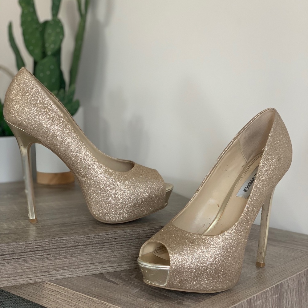 Gold glitter Steve Madden platform heels
